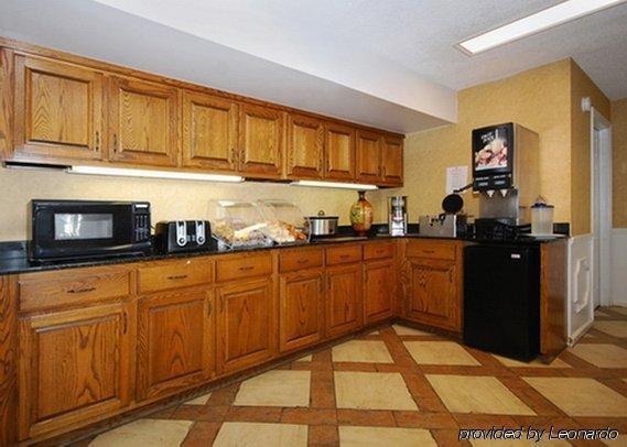 Quality East I-85 Inn 2*