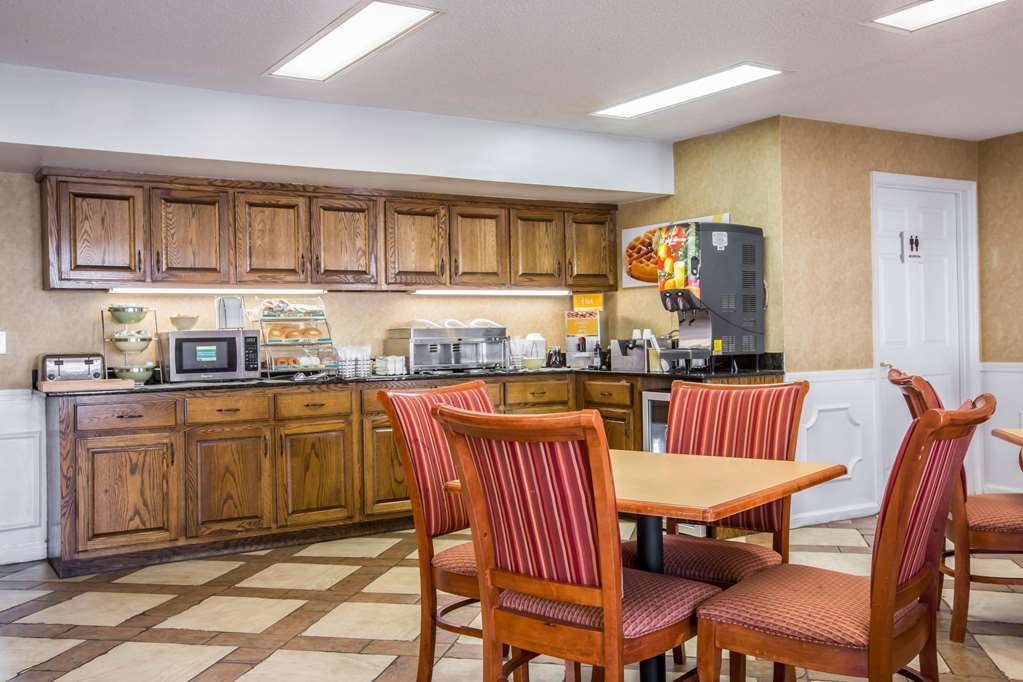 Inn Quality East I-85 LaGrange
